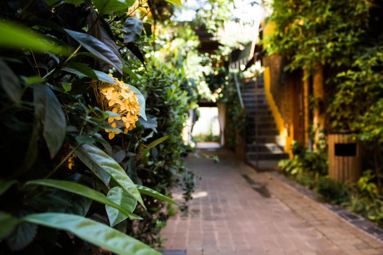 Hotel Bougainviller Kampala Exterior foto