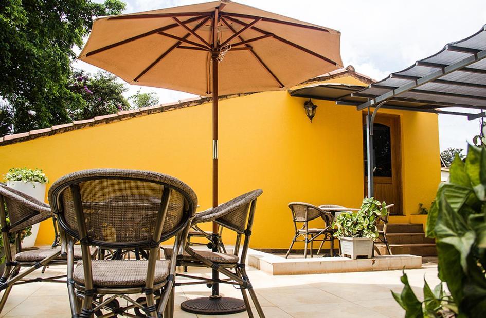 Hotel Bougainviller Kampala Exterior foto